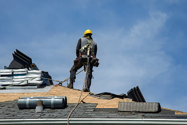 Professional Emergency Roof Repair technician working in Hillsborough, CA